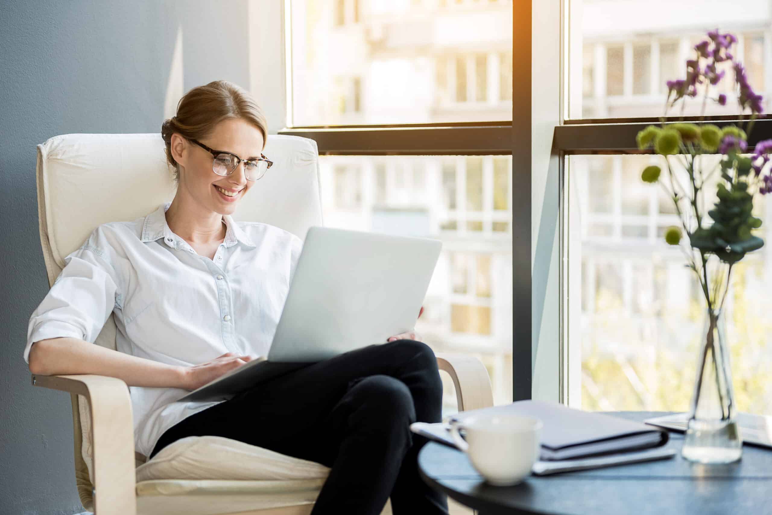 Psicólogo online é confiável? Veja como o atendimento online tem o mesmo grau de segurança da terapia presencial.